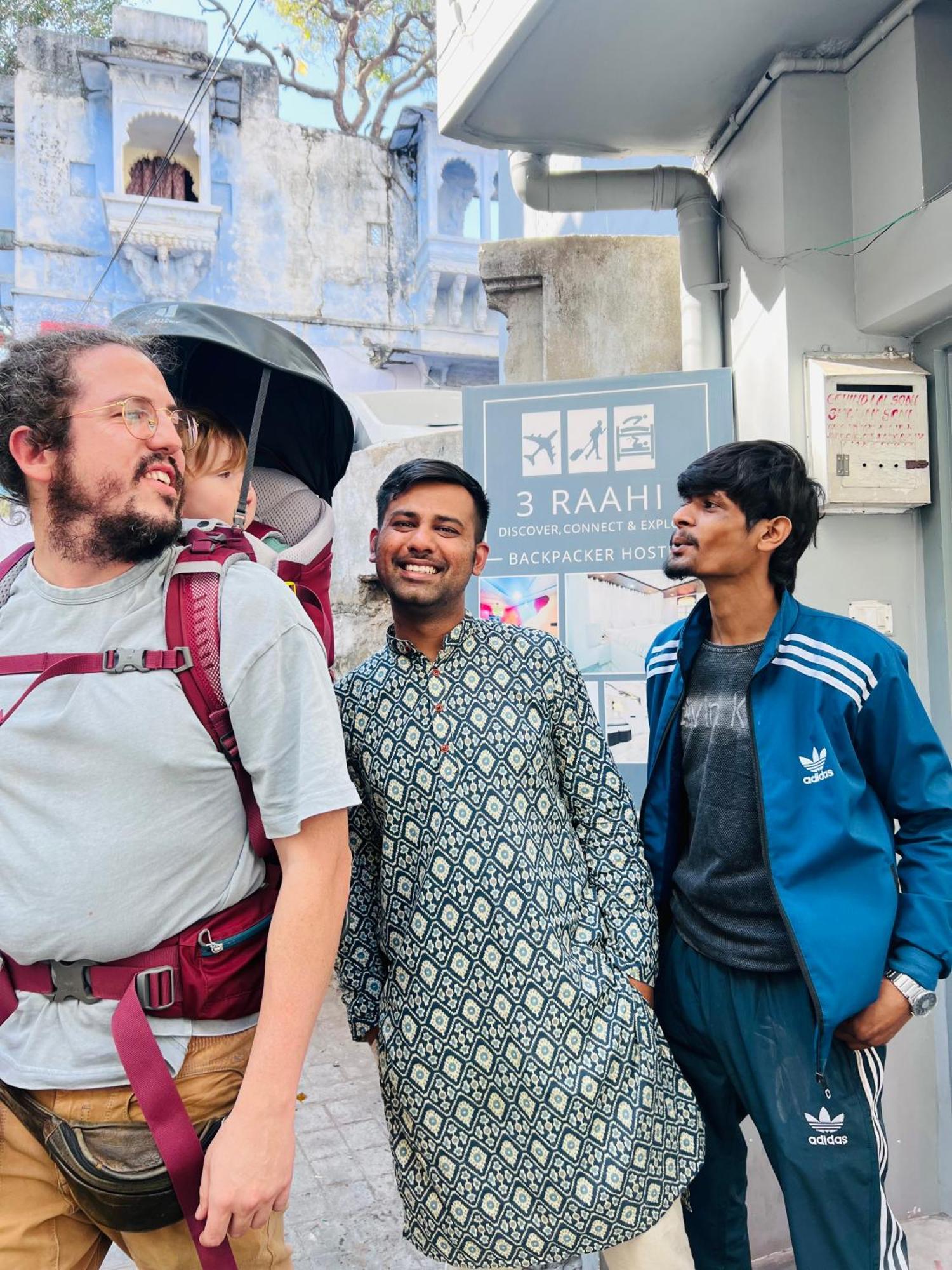 3 Raahi Hostel Udaipur Bagian luar foto