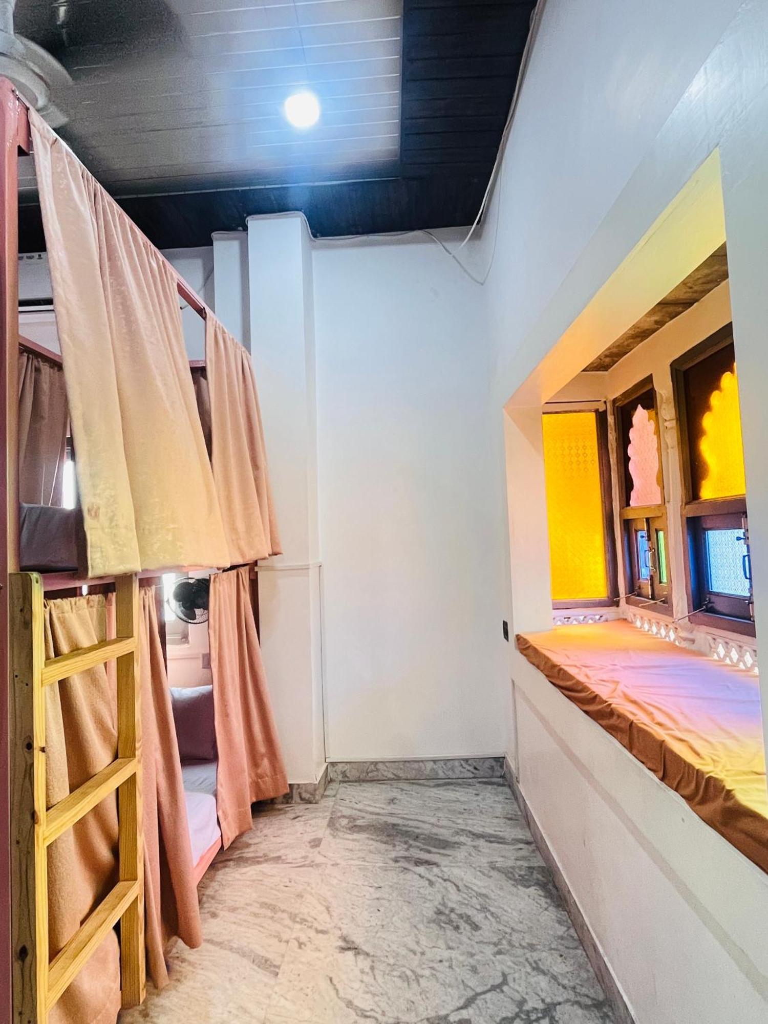 3 Raahi Hostel Udaipur Bagian luar foto